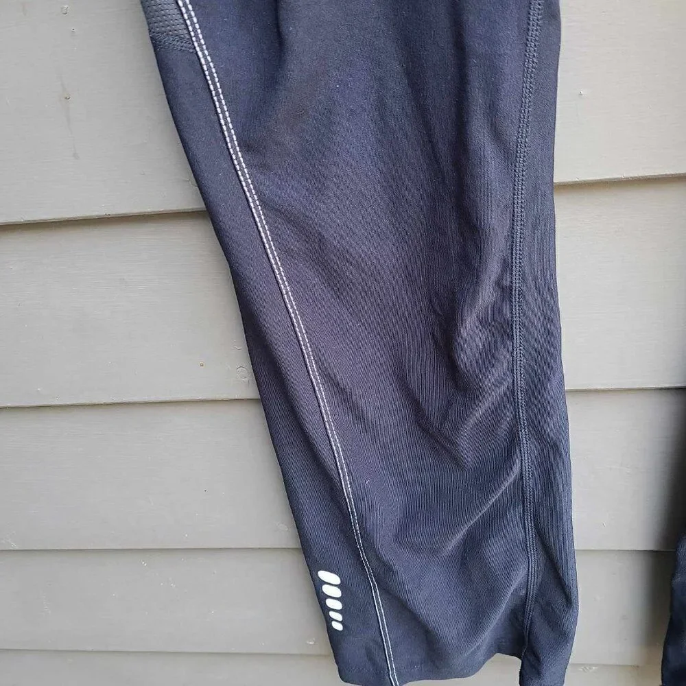 Nike Black Performance Pants with Vented Knees size Large (12-14)